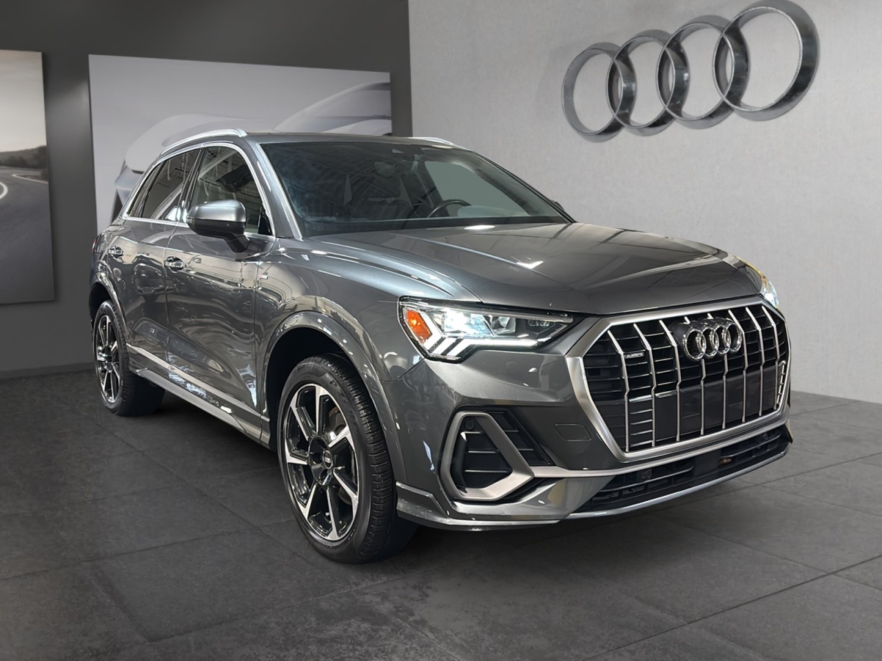 2022 Audi Q3 Progressiv - Dark Gray