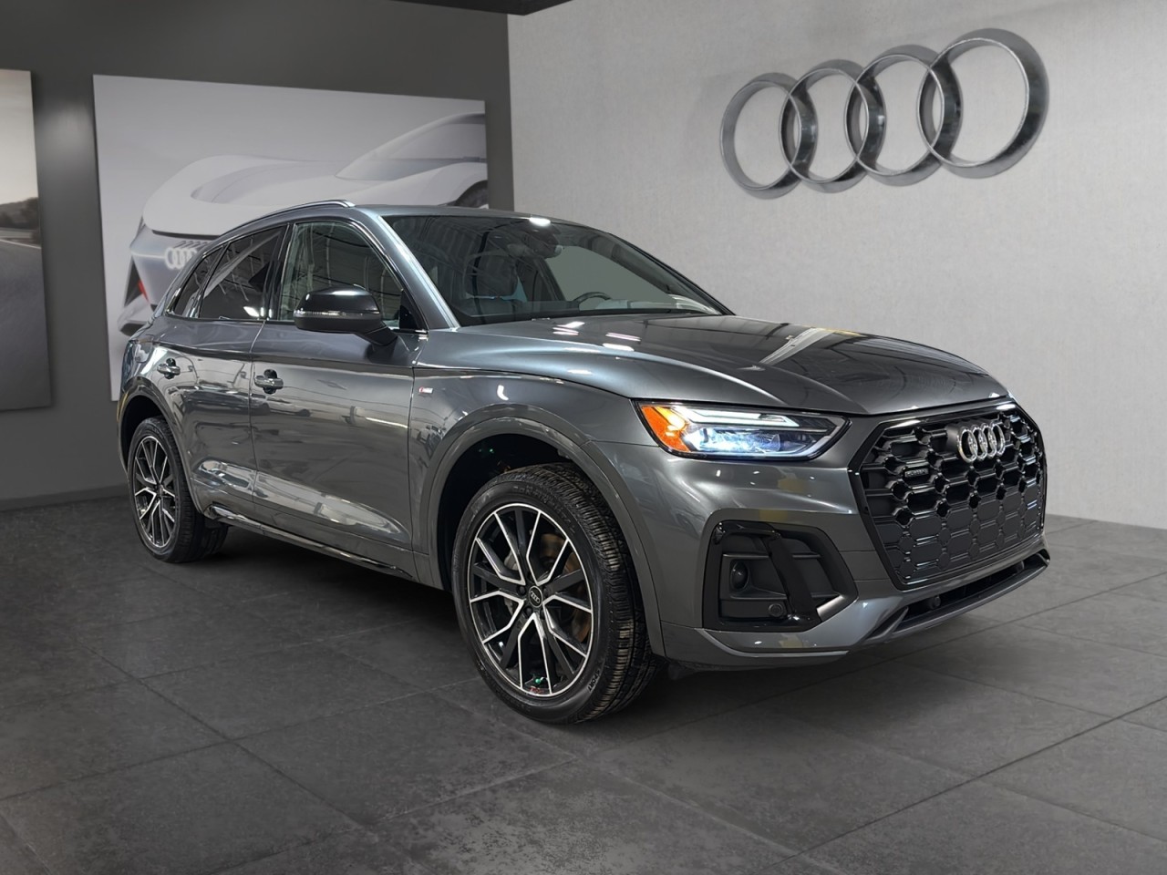 Audi Q5 Progressiv 2023 - Main View