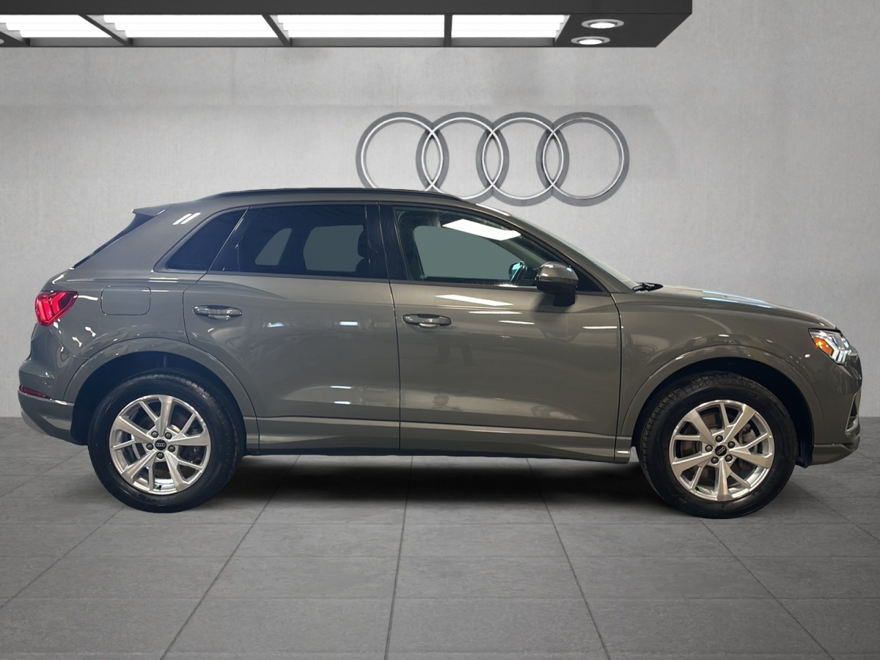 2023 Audi Q3